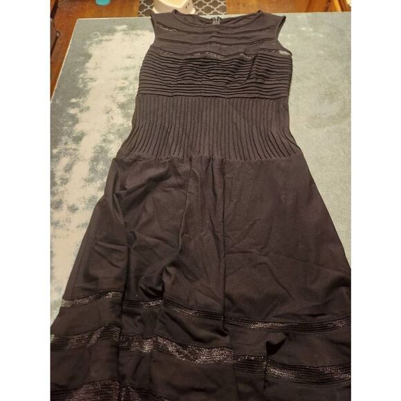 Tadashi Shoji black drop waist  dress sz Small - Picture 1 of 3